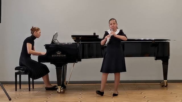 Ворожеева Анжелика - М.Дринг "Итальянский танец" смотреть онлайн