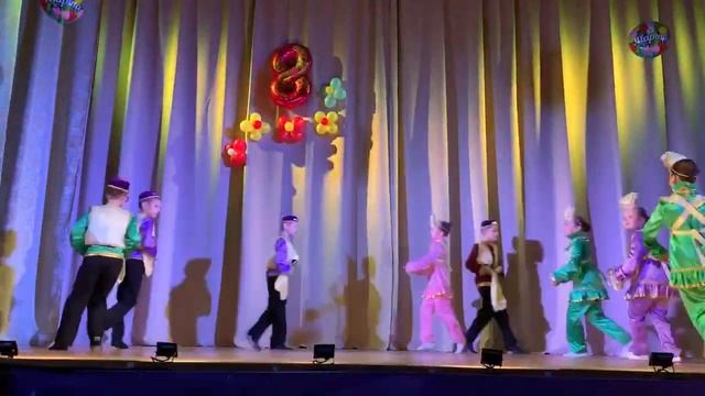 НХА "Молодость" г. Казань - Шаян бию (татарский танец) смотреть онлайн