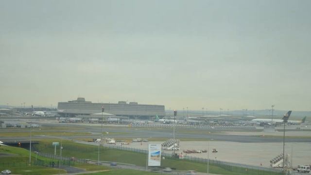 Paris (CDG) Airport Timelapse #1 смотреть онлайн