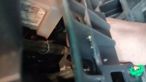 Замена концевого выключателя тормозов (лягушки) Citroen Berlingo Tepee B9 2012 г и Peugeot Partner