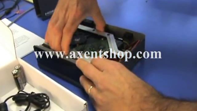 INSTALLING HARD DISK INTO THE MEDIA CENTER PLAYER HD BOX R1 смотреть онлайн