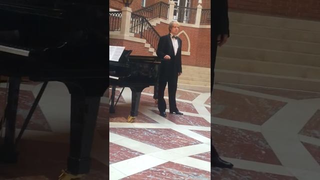 Вечерняя песня А.Бабаджанян. Дмитрий Бобров смотреть онлайн