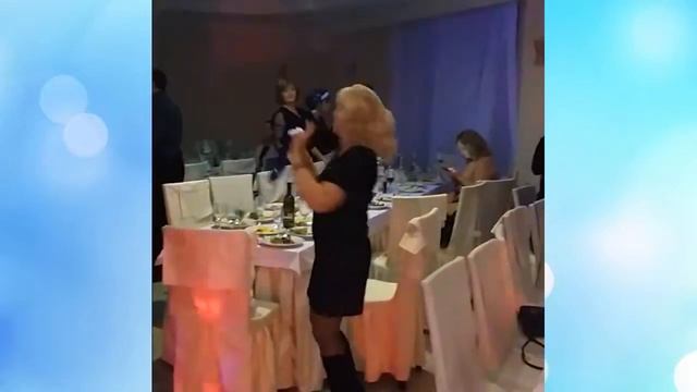 Закончились новогодние корпоративы, можно выдохнуть! Всех с Новым 2020 годом!!! смотреть онлайн