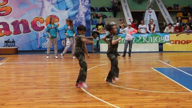 школа танцев YDF Настя Лоу, Даниил Шемет дует 2013 смотреть онлайн