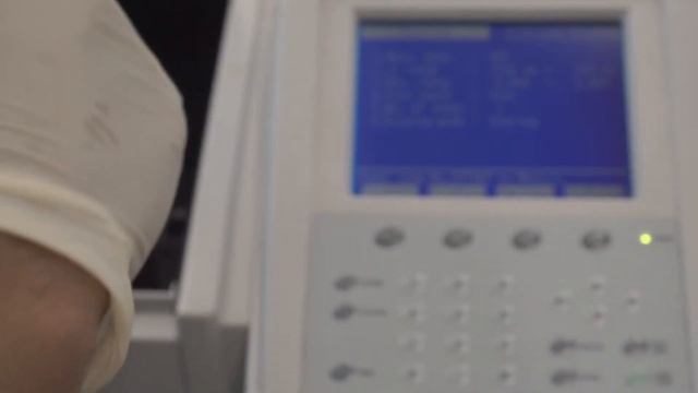 UV 1240/1280 Spectrophotometer Tutorial смотреть онлайн