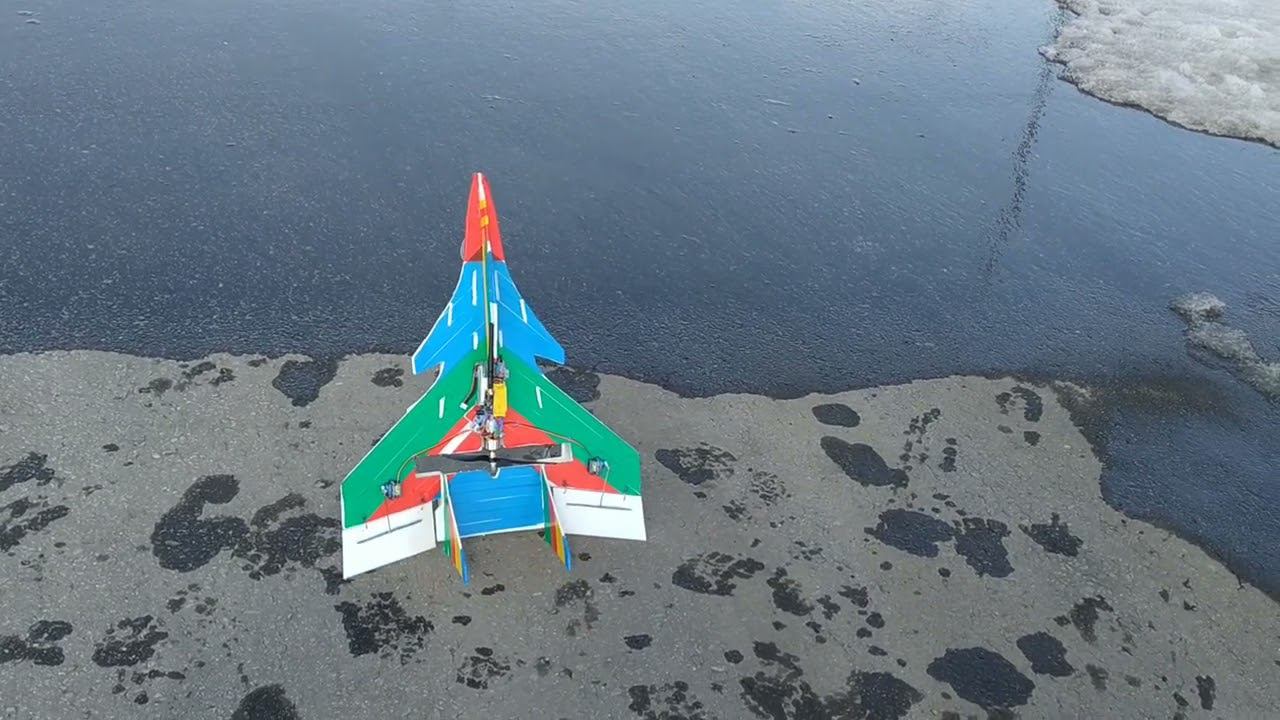 Крушение DIY самолета на взлете смотреть онлайн