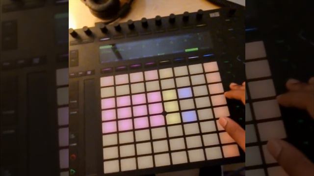 iush - Bounce - (It only hurts for a little while by The Notations, Lofi Flipped) смотреть онлайн