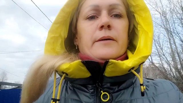 Снимаю так что бы не кто не видел,забежала в Садовод,покажу заросли смотреть онлайн