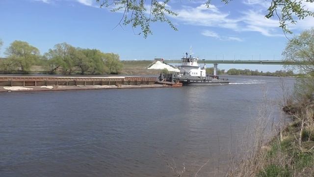 буксир РТ-319 с баржей смотреть онлайн
