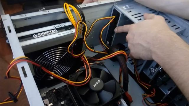 Как подключить к блоку питания все комплектующие компьютера смотреть онлайн