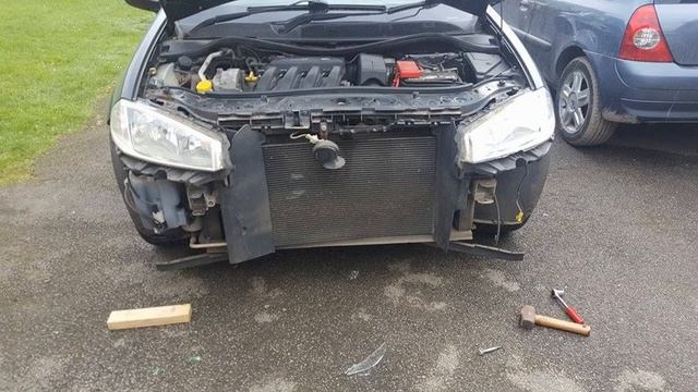 Damaged/Repaired 2005 RENAULT MEGANE DYNAMIQUE 1.4 PETROL 3 DOOR 5 SPEED MANUAL смотреть онлайн