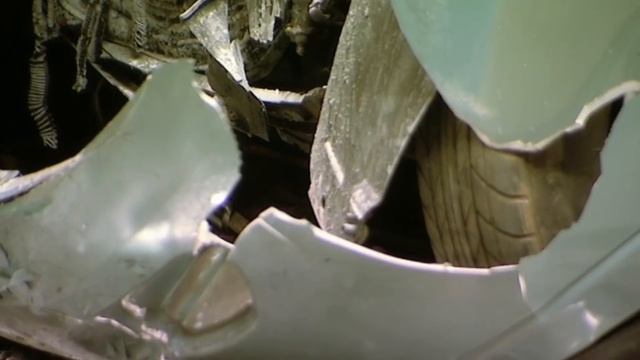 Front or back seat crash, which is safer? Fifth Gear Crash Test смотреть онлайн