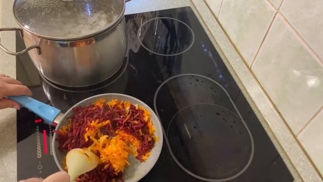 КУБАНСКИЙ КАЗАЧИЙ БОРЩ С КОНСЕРВИРОВАННОЙ ГОРБУШЕЙ. ОЧЕНЬ ВКУСНЫЙ И ПРОСТОЙ РЕЦЕПТ! смотреть онлайн