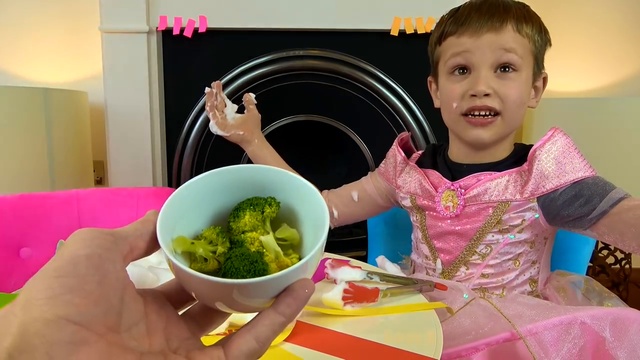 ЧЕЛЛЕНДЖ Ответы на вопросы Правда или Вызов Кто ел козюли и Макс в платье Принце смотреть онлайн