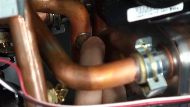 Ремонт котла Kiturami ECO Condensing Замена датчика температуры на выходе смотреть онлайн