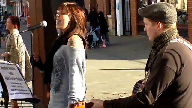 Miss Hayley Fisher and Chris Wood First Night Nerves Performing Aint no Sunshine смотреть онлайн