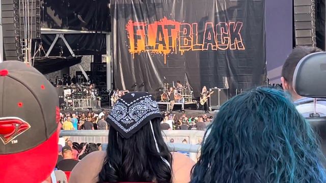 Flat Black - It's You Lack Of Respect live at Germania Amphitheater смотреть онлайн