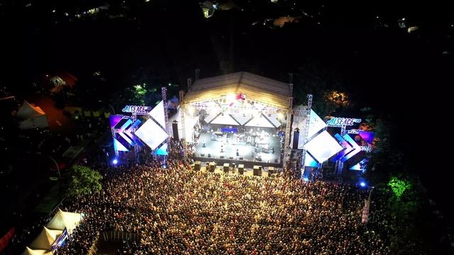 Phil Rey - Dragon's Earth смотреть онлайн