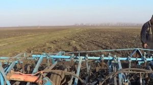 Утро на предпосевной культивации, на двух тракторах Т-150К с культиваторами КПС-8.