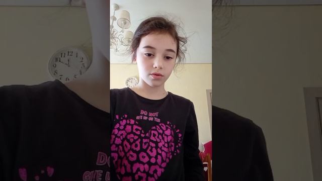 Купила вчера Мурзику попрыгунчик с размером руки?❤️ ЧИТАТЬ ОПИСАНИЕ! #юмор #доконца #смотретьдоконц смотреть онлайн