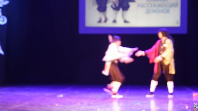 Шинобу Кочо, Гию Томиока - Клинок, рассекающий демонов (Групповое дефиле) - Fuyu no Сosplay 2019 смотреть онлайн