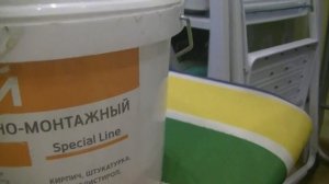 клеим поролон к дереву