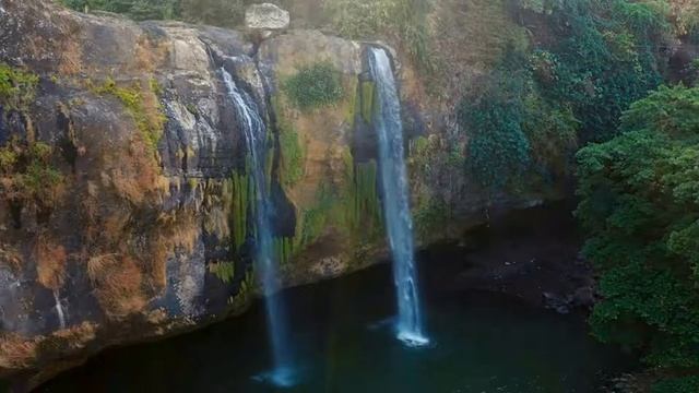 Один час музыки для медитации и видео природы (водопад) смотреть онлайн