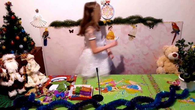 DIY❅Супер-быстрые Новогодние украшения из фантиков от конфет❅ смотреть онлайн