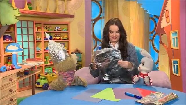 Делаем шапочки из фольги, как учит Степашка и Мишутка. смотреть онлайн