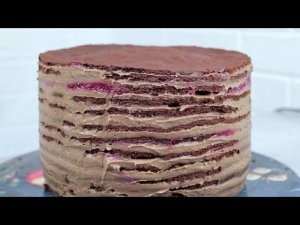 Шоколадный медовик с шоколадным кремом и вишневой ноткой