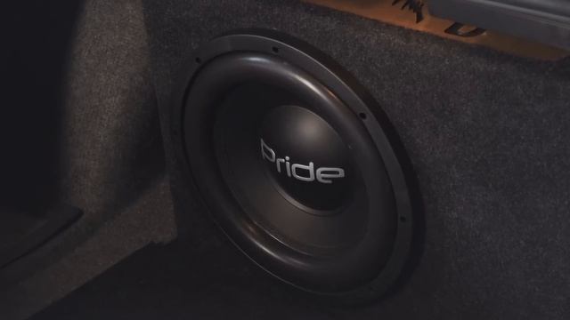 Громкий фронт в БМВ. Аудиосистема за 100 тысяч в BMW e90 смотреть онлайн