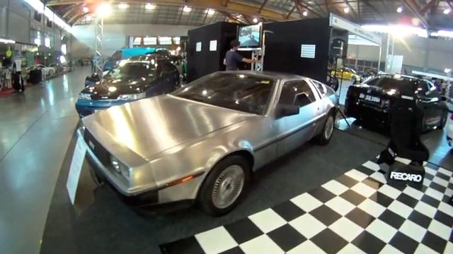 Sydney Autosalon Final Battle 2010 - Mighty Car Mods смотреть онлайн