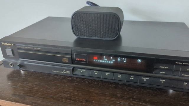 Technics Hi-Fi CD Player смотреть онлайн