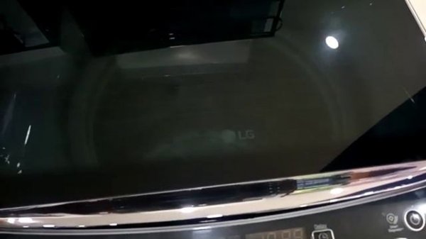 lg top load washing machine (T65SNSF1Z)....