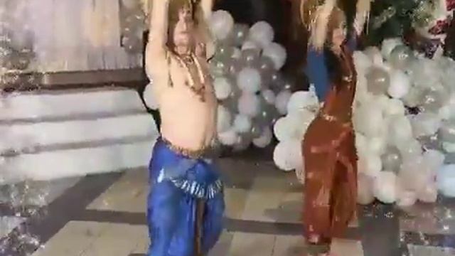 Semiclassical dance of India Sur sangam duo смотреть онлайн