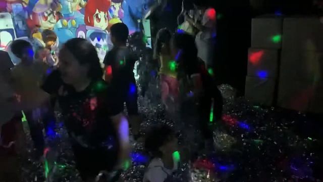 День рождения дочки / Веселый остров смотреть онлайн