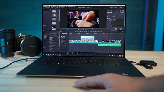 Macbook Pro M1 Max takes on the Dell Precision 5760 in Render Benchmarks for Davinci, PPro, & AE смотреть онлайн