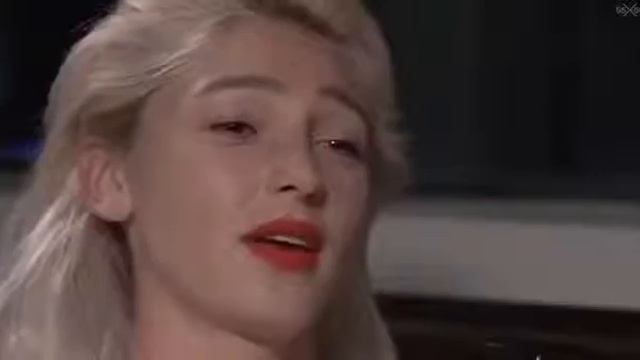 Взорвала интернет смотрим