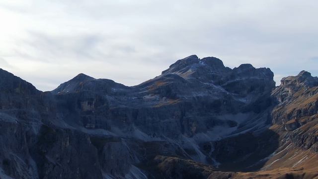 Col Plö Alt peak in Alta Badia, our homepeak in the Dolomites смотреть онлайн