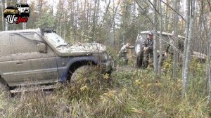 Такого мы не ожидали! Грязь по фары! УАЗ на бездорожье доминирует, Митсубиси потерял лебедку