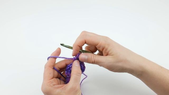 How to Crochet the Moonflower Cowl, Episode 384 смотреть онлайн