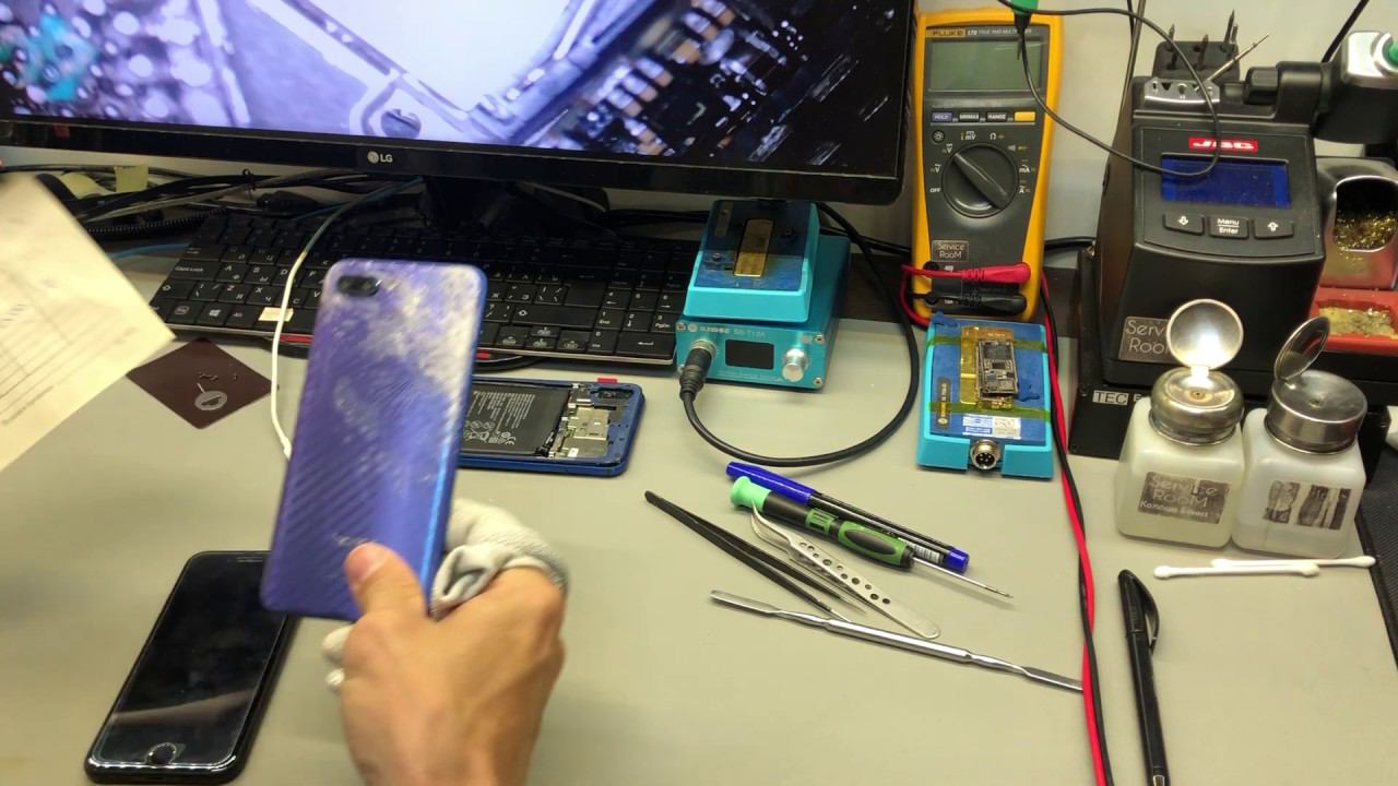 iPhone 7 нет звука. Бывают такие клиенты(ТОРОПЫГИ) у которых простой ремонт оказывается не везучим. смотреть онлайн