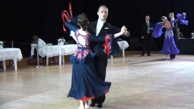 HDV 1872 Квик Степ смотреть онлайн