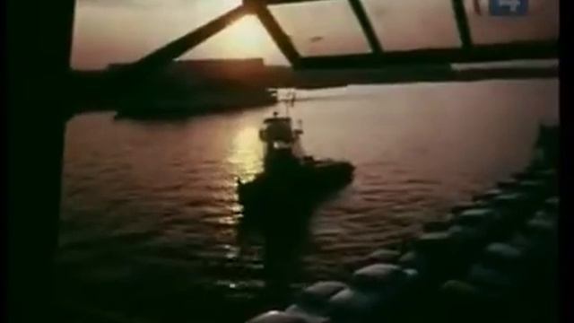 "Над Москвой рекой" - Капиталина Лазаренко смотреть онлайн