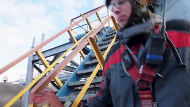 Промышленные альпинисты ПОЛАТИ. Изоляционные работы на территории Завода этилена в г. Нижнекамск. смотреть онлайн