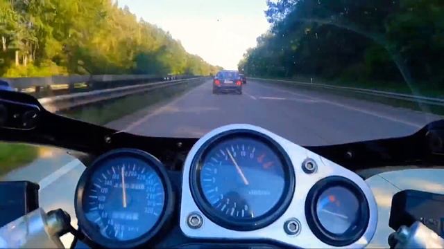 GSX-R 1100w GU75C Topspeed Autobahn Vollgas