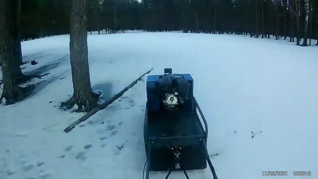 мотобуксировщик полярник . поездка на рыбалку на озеро смотреть онлайн