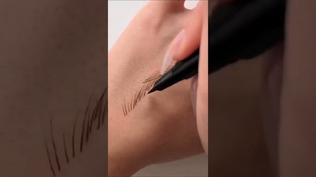 Brow Pen✍️ creates detailed hair like strokes? смотреть онлайн