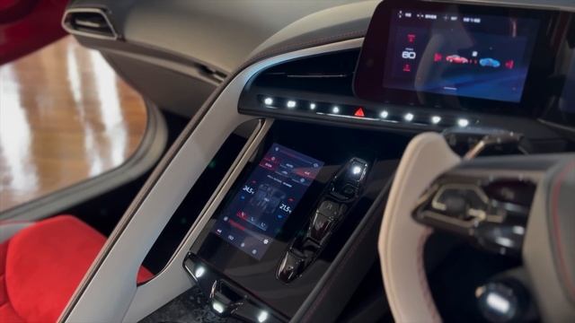 MG Cyberster revealed | First look at MG's first EV roadster! смотреть онлайн