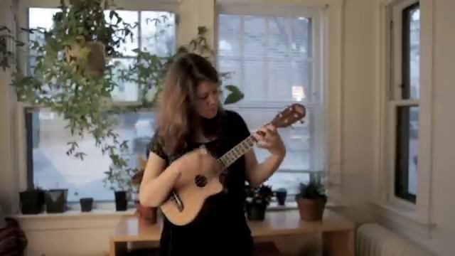 Something In the Way She Moves - Ukulele смотреть онлайн